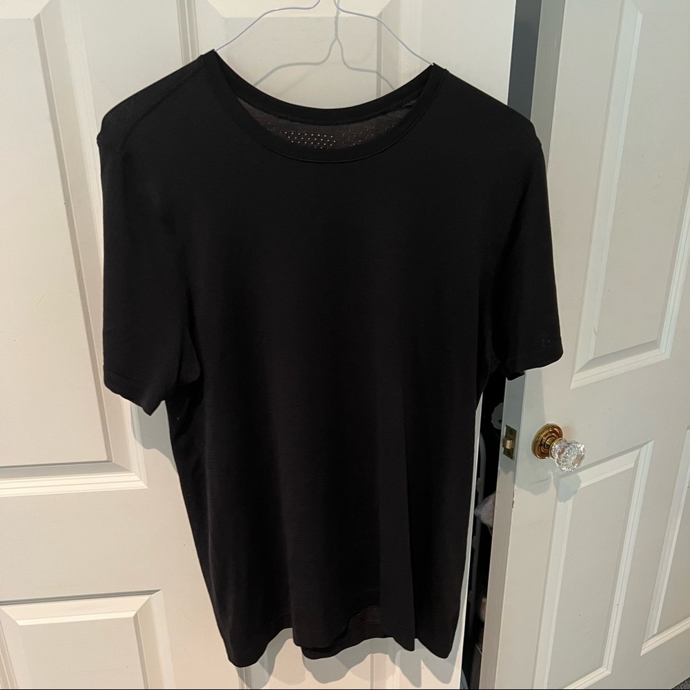 Lululemon Metal Vent Breathe T-shirt